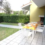 Апартаменти With Outdoor Patio And Fireplace